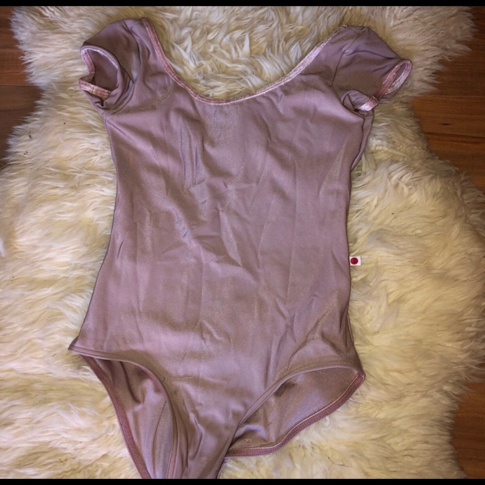 Yumiko Anna with velvet trim